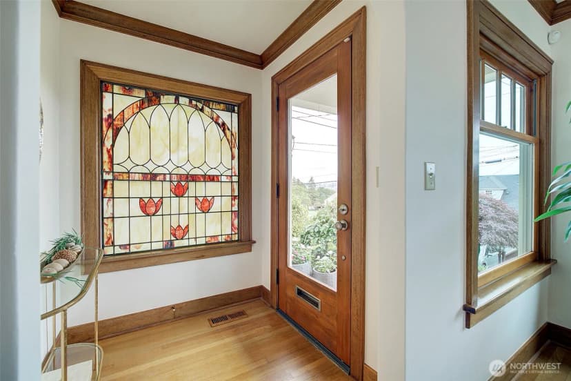 Property photo for 2663 37th Avenue Sw, Seattle photo 34