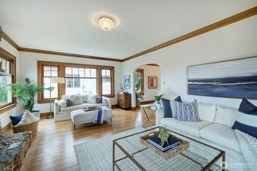 Property photo for 2663 37th Avenue Sw, Seattle photo 6