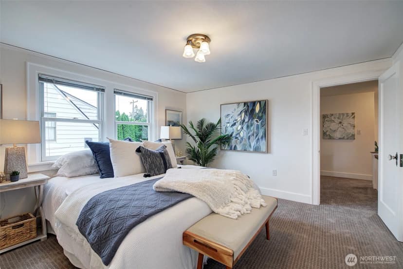 Property photo for 2663 37th Avenue Sw, Seattle photo 19