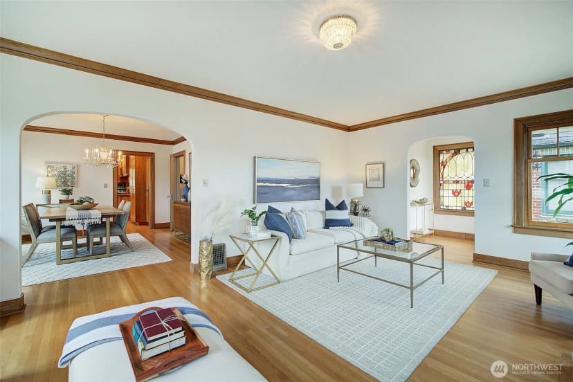 Property photo for 2663 37th Avenue Sw, Seattle photo 8