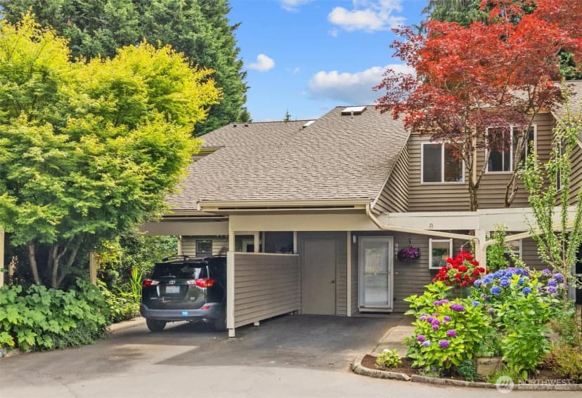 Property photo for 9641 Ne 121st Lane, Kirkland