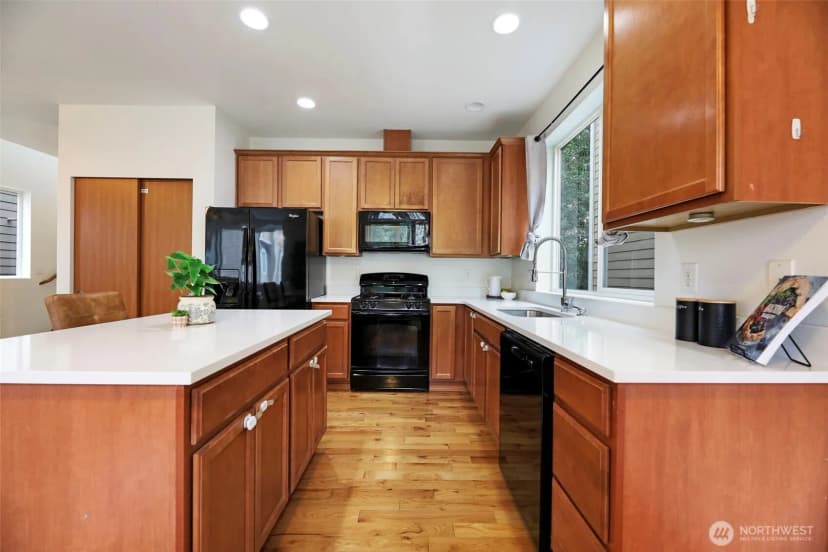 Property photo for 9913 1st Place W #11, Everett photo 10