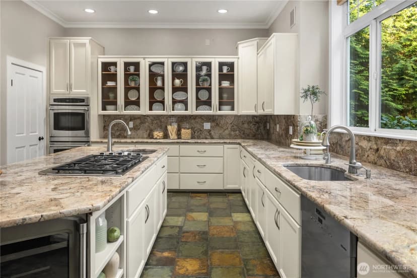 Property photo for 6819 Se 32 Street, Mercer Island photo 13