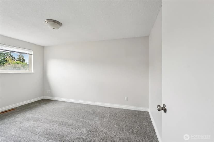 Property photo for 9442 S K Street, Tacoma photo 19