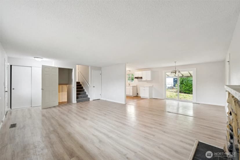 Property photo for 9442 S K Street, Tacoma photo 6