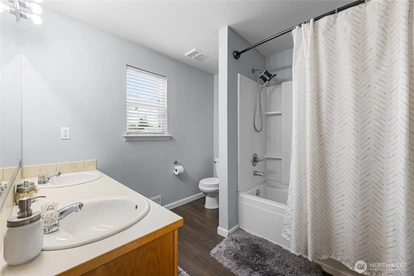 Property photo for 235 Easton Avenue W, Eatonville photo 24