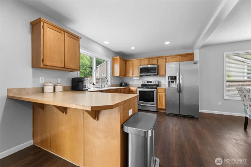 Property photo for 235 Easton Avenue W, Eatonville photo 10