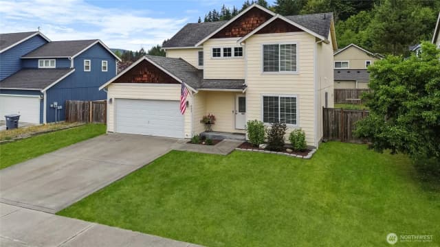 Property photo for 235 Easton Avenue W, Eatonville photo 4