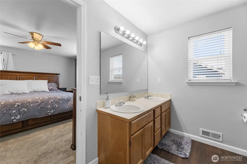 Property photo for 235 Easton Avenue W, Eatonville photo 22