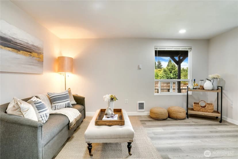 Property photo for 1720 Madison Avenue Nw, Olympia photo 7