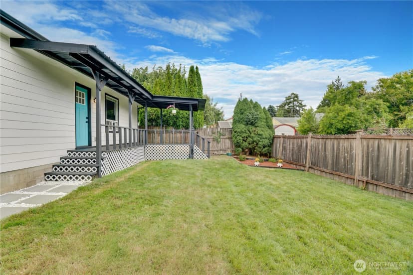 Property photo for 1720 Madison Avenue Nw, Olympia photo 2