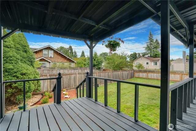 Property photo for 1720 Madison Avenue Nw, Olympia photo 4