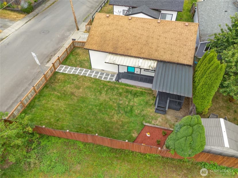 Property photo for 1720 Madison Avenue Nw, Olympia photo 30