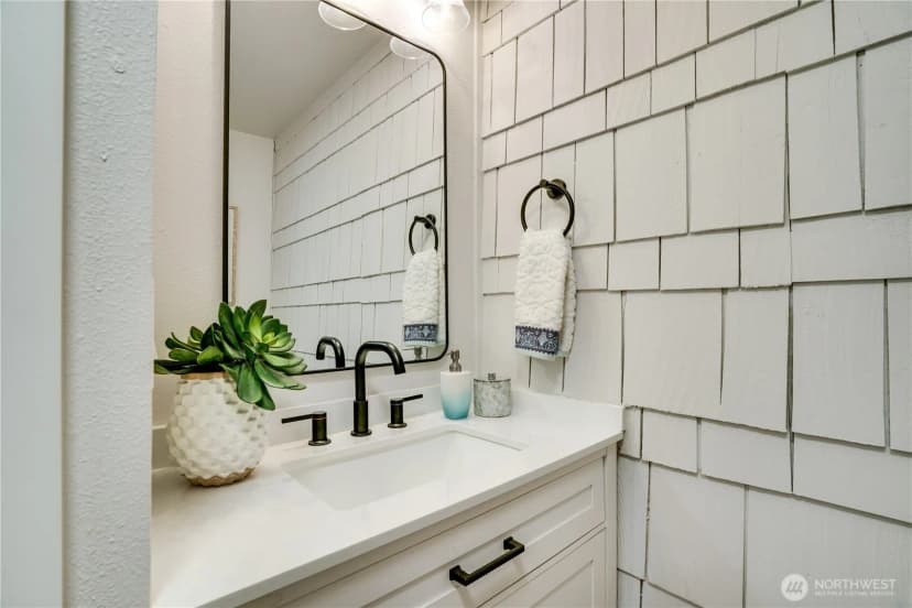 Property photo for 1720 Madison Avenue Nw, Olympia photo 21
