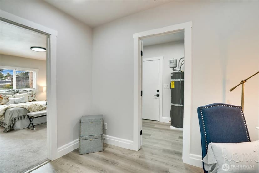 Property photo for 1720 Madison Avenue Nw, Olympia photo 15