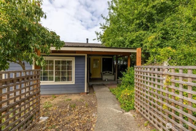 Property photo for 1427 E 3rd Street, Port Angeles