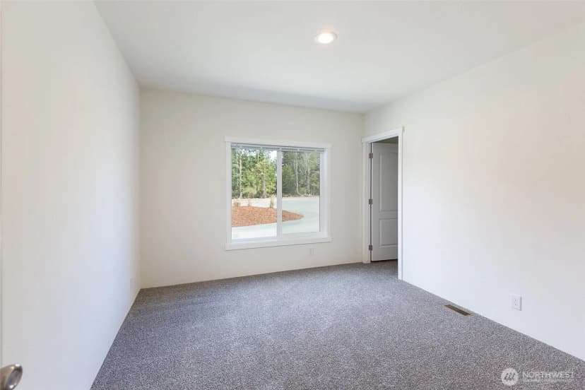 Property photo for 954 Monroe Road, Port Angeles photo 19
