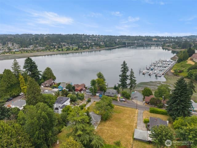 Property photo for 1953 Taft Avenue, Bremerton photo 4