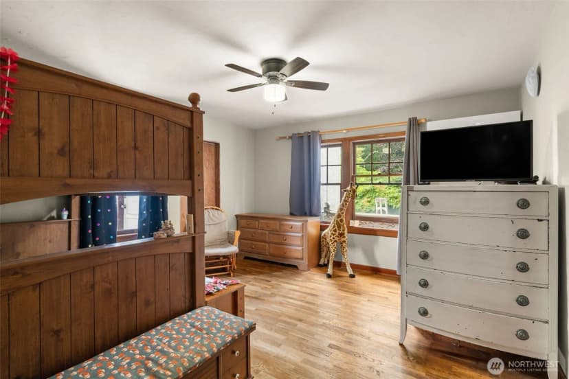 Property photo for 1953 Taft Avenue, Bremerton photo 16