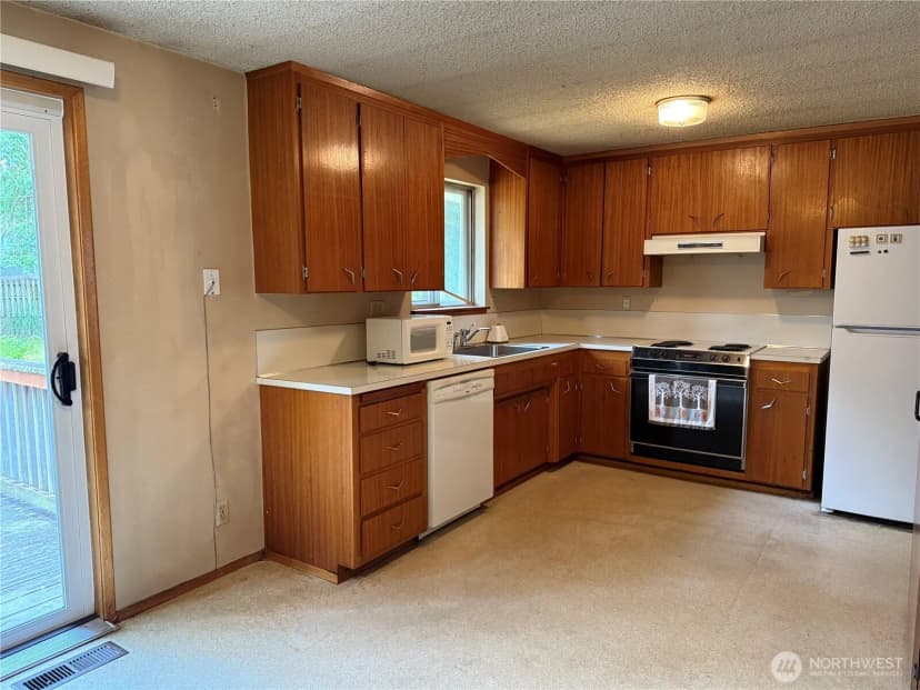 Property photo for 9310 Olson Road Nw, Bremerton photo 7