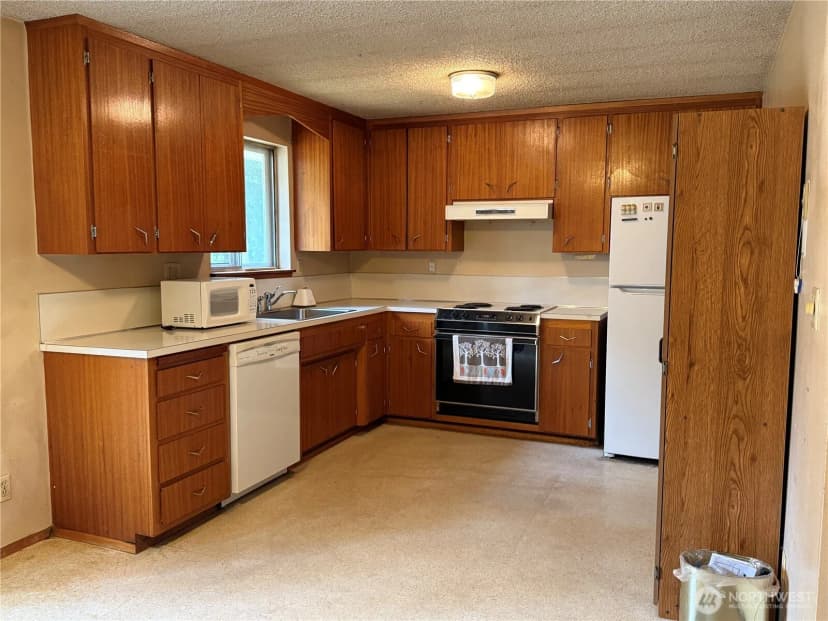 Property photo for 9310 Olson Road Nw, Bremerton photo 6