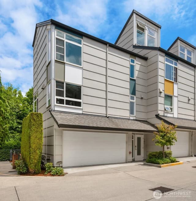 Property photo for 15240 Ne 81st Way #101, Redmond