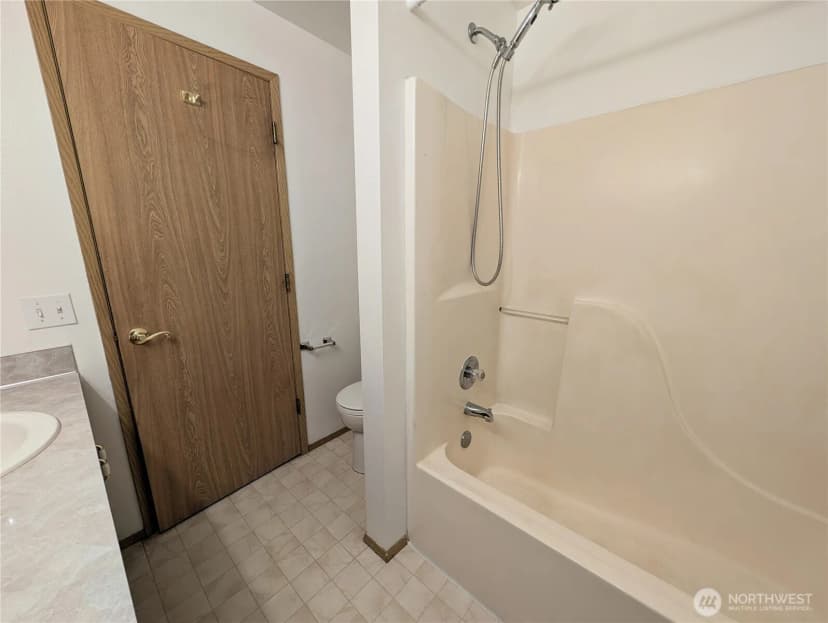 Property photo for 7120 242nd Street E, Graham photo 20