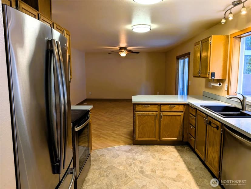 Property photo for 7120 242nd Street E, Graham photo 9