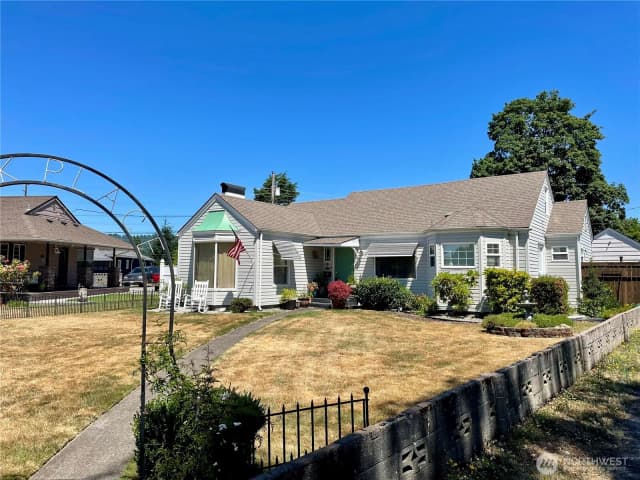 Property photo for 5 Park Place, Longview