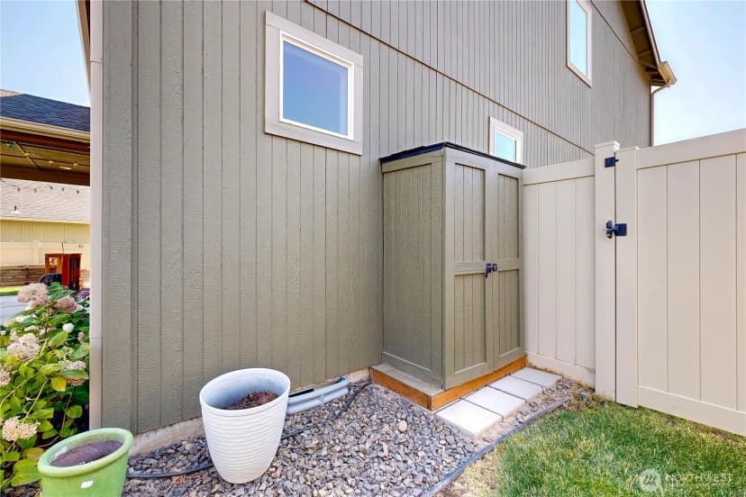 Property photo for 1110 Sw Virginia Street, College Place photo 37