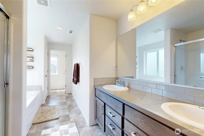 Property photo for 1110 Sw Virginia Street, College Place photo 32