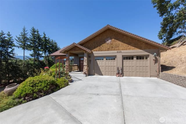 Property photo for 822 E Oak Street, Sequim