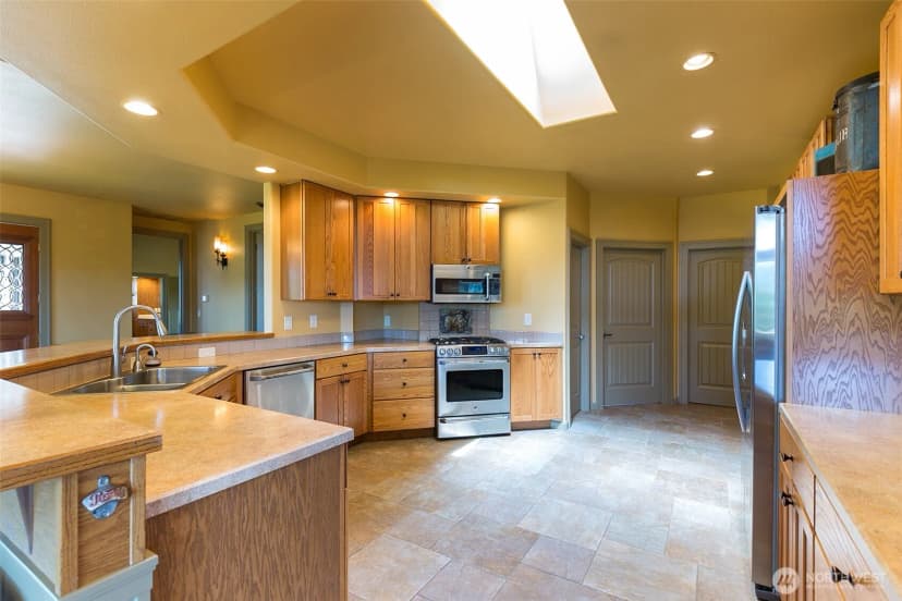 Property photo for 822 E Oak Street, Sequim photo 11