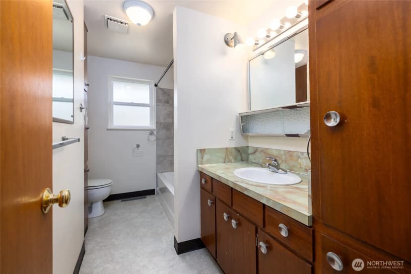 Property photo for 1411 38th Street, Anacortes photo 16