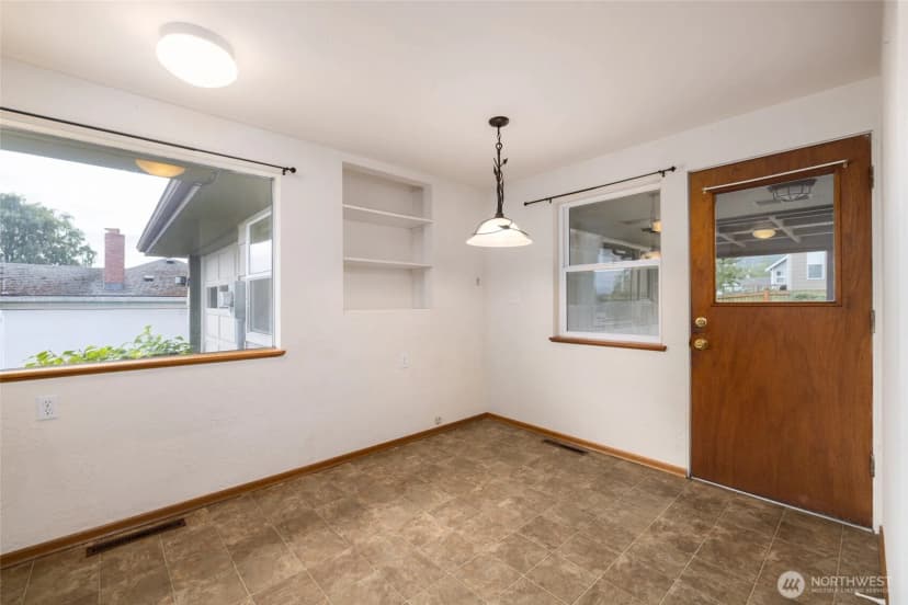 Property photo for 1411 38th Street, Anacortes photo 13