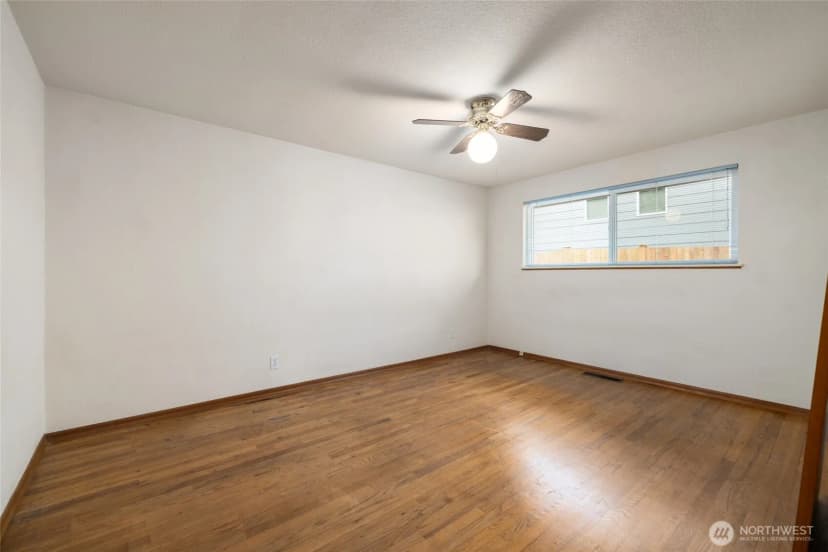 Property photo for 1411 38th Street, Anacortes photo 17