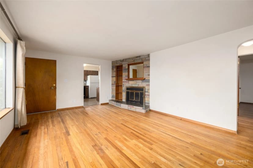 Property photo for 1411 38th Street, Anacortes photo 4