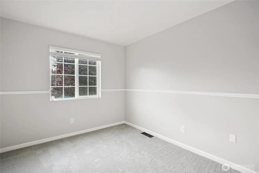 Property photo for 5775 Gateway Lane Ne, Bremerton photo 21