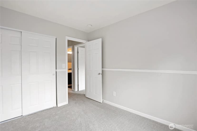 Property photo for 5775 Gateway Lane Ne, Bremerton photo 22