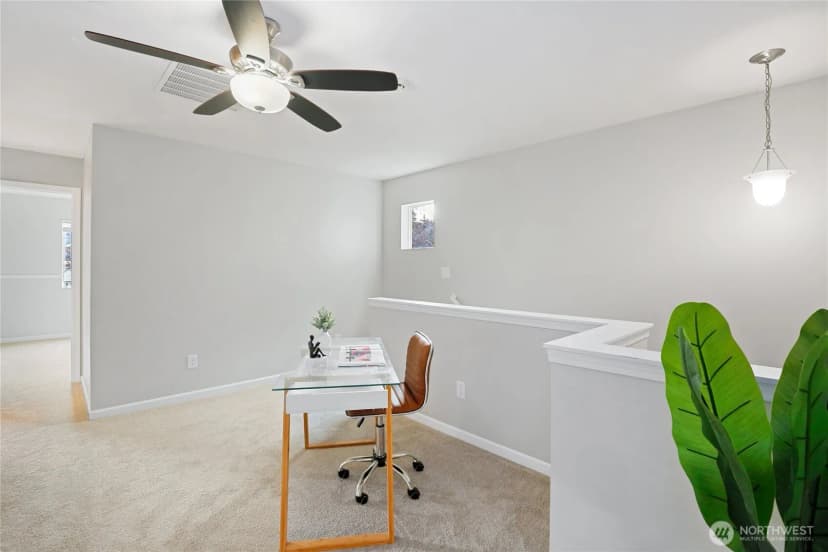 Property photo for 5775 Gateway Lane Ne, Bremerton photo 16