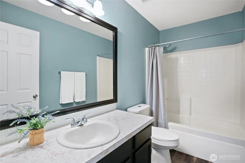 Property photo for 5775 Gateway Lane Ne, Bremerton photo 24
