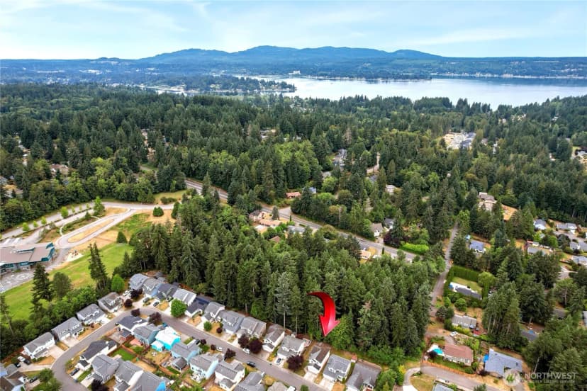 Property photo for 5775 Gateway Lane Ne, Bremerton photo 35