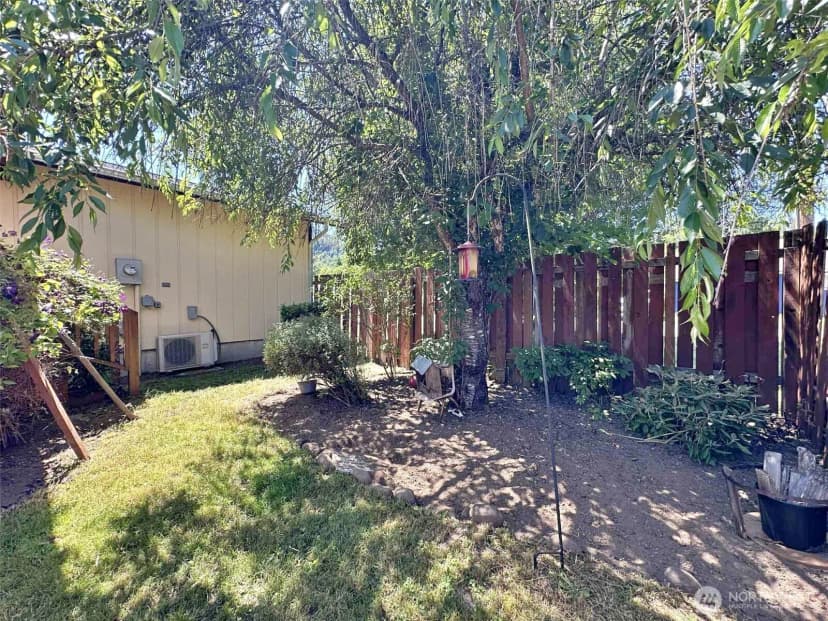 Property photo for 798 Division Avenue, Morton photo 9