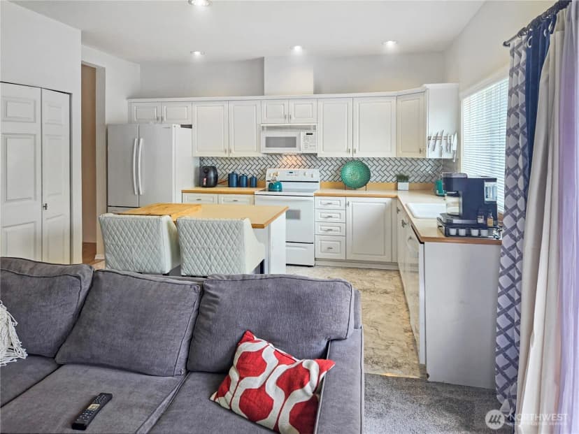 Property photo for 503 S 47th Street #11f, Renton photo 11