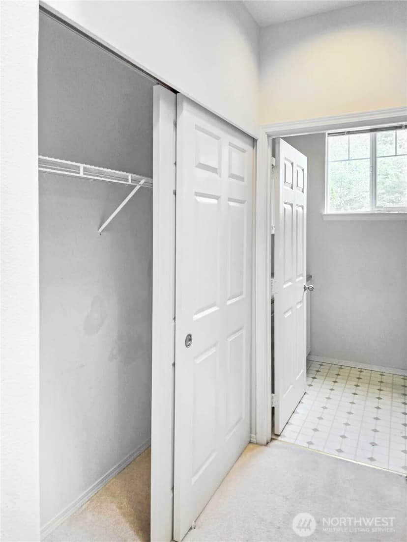 Property photo for 503 S 47th Street #11f, Renton photo 29