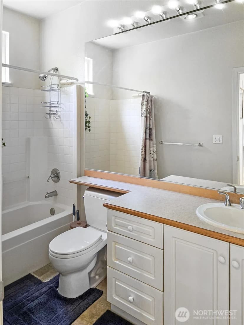 Property photo for 503 S 47th Street #11f, Renton photo 26