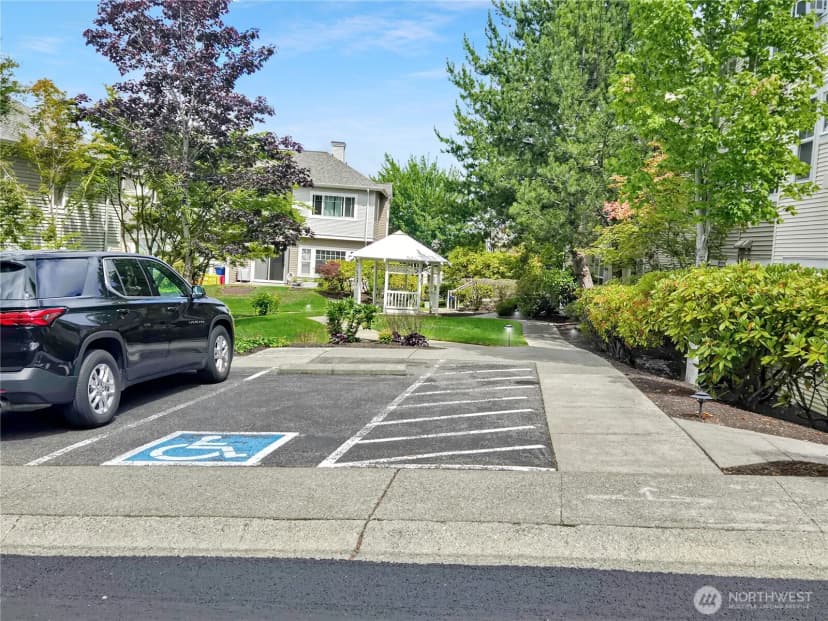 Property photo for 503 S 47th Street #11f, Renton photo 31