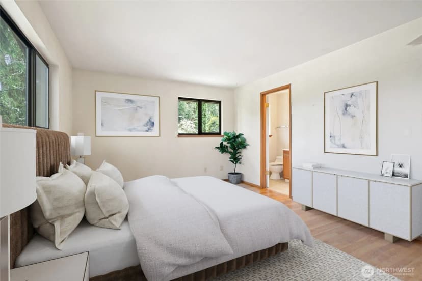 Property photo for 10923 Se 10th Place, Bellevue photo 17