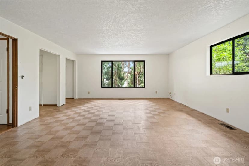 Property photo for 10923 Se 10th Place, Bellevue photo 38