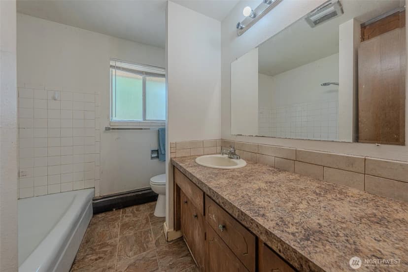 Property photo for 5735 Ne 8th Street, Renton photo 26